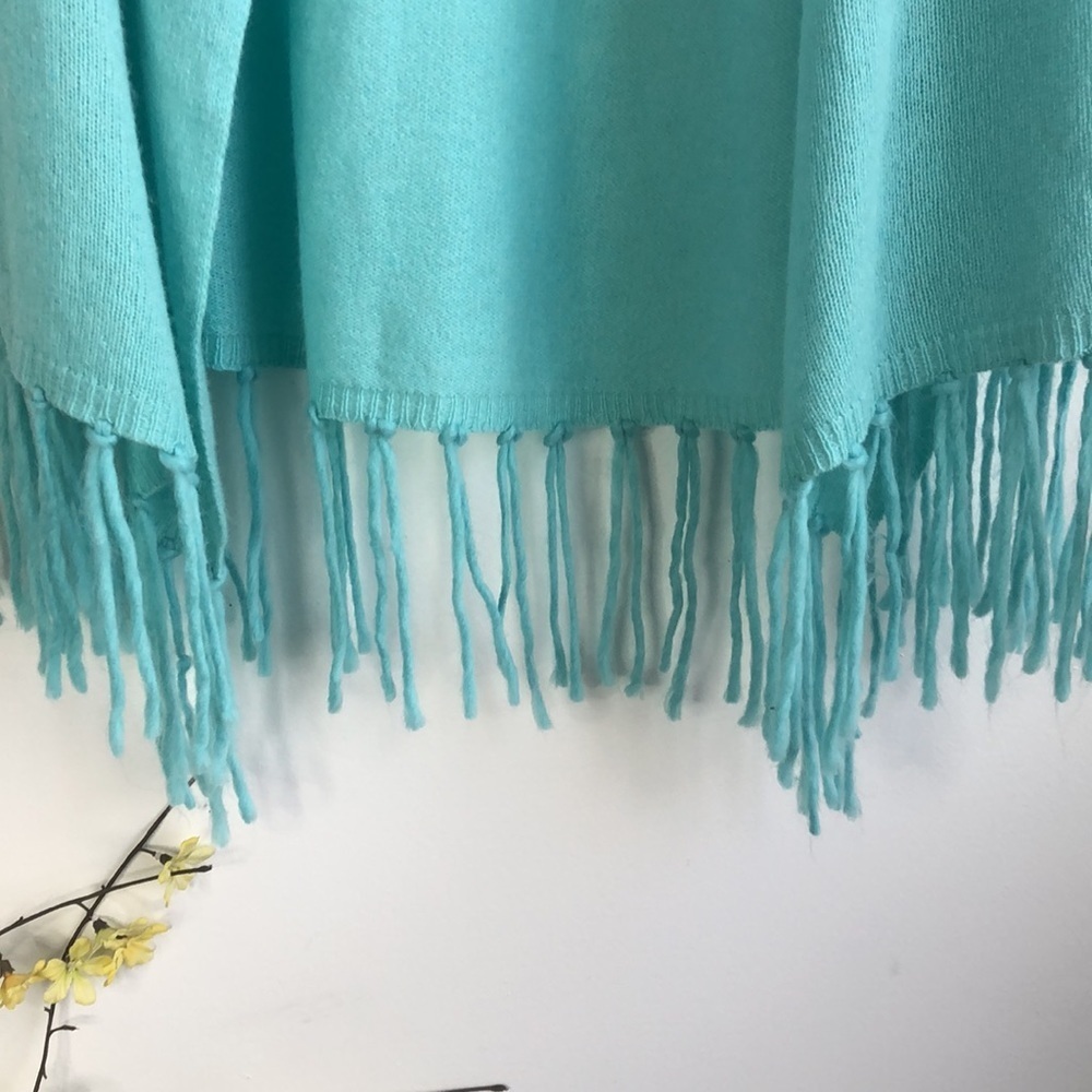 Subtle Luxury 100% cashmere aqua sleeveless cardigan vest sweater - Picture 4 of 6